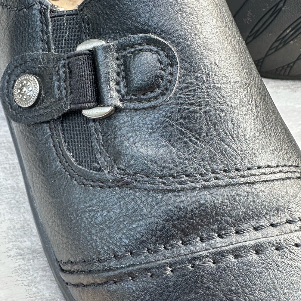 White Mountain Black Leather‎ Shoes - Picture 5 of 6